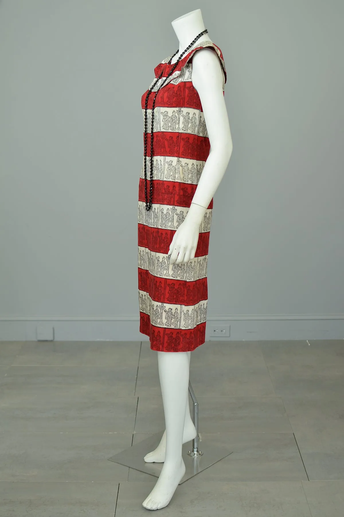 1960s Vintage Shift Dress with 40s Egyptian Revival Novelty Print