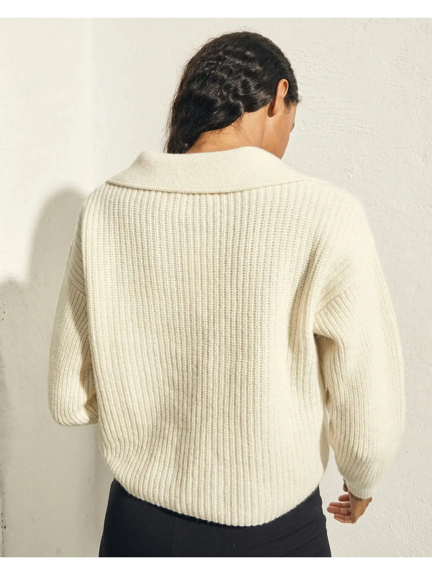 ALOHAS Airliner Cream Tricot Sweater