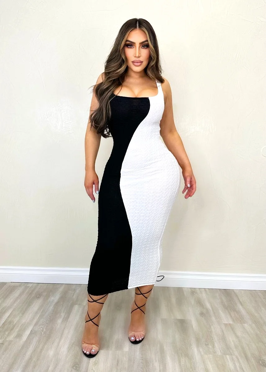 Currently Obsessed Dress White/Black