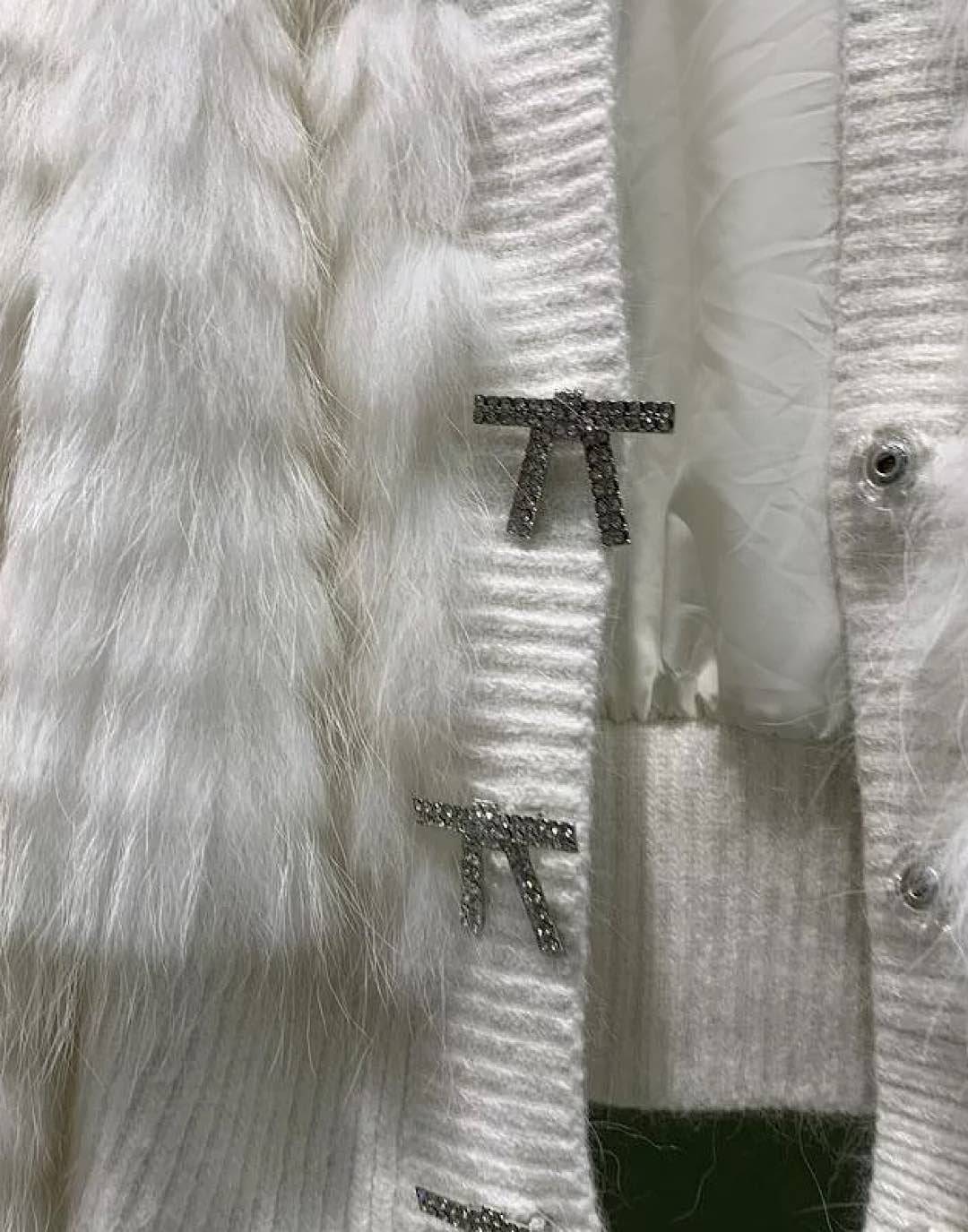 Genuine Raccoon Fur Ribbon Button Sweater