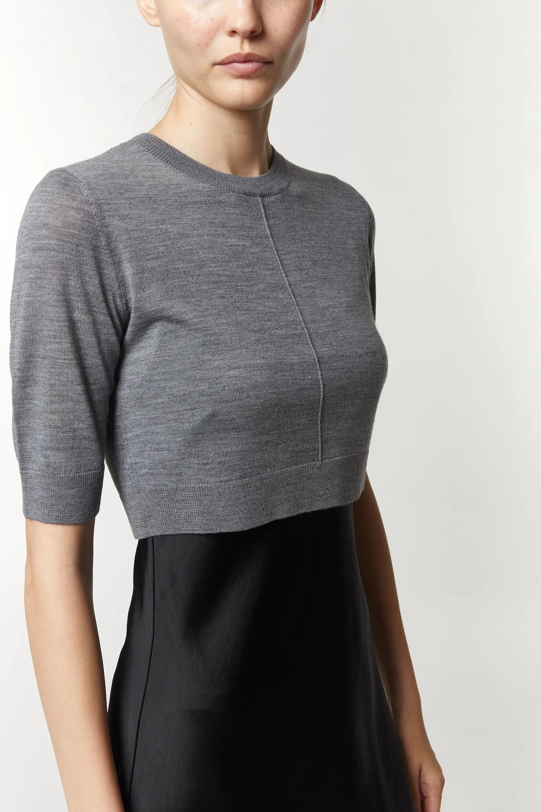 SAINT ART NORAH SHORT SLEEVE CROP SWEATER, HEATHER GREY