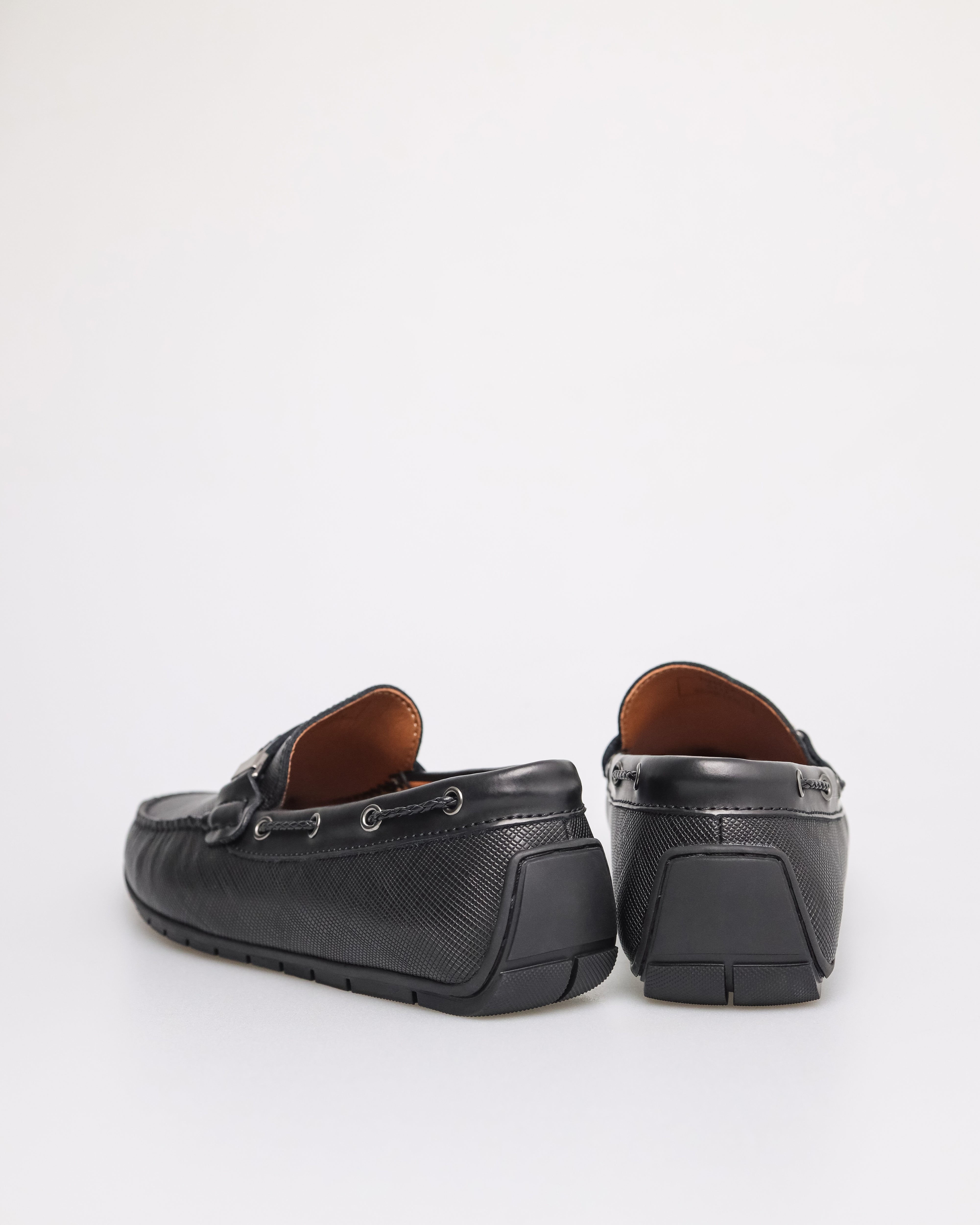 Tomaz C432 Men's Buckle Moccasins (Black)